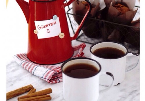 Hurmalı Şekersiz Kek