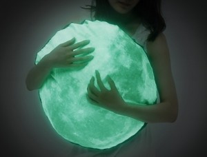 moon-pillow-a